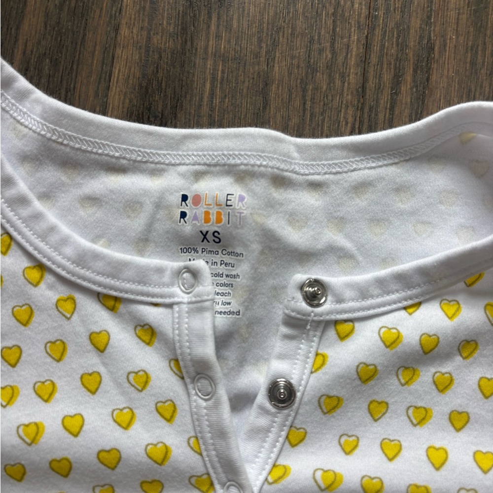 Roller Rabbit White Set with Yellow Heart Design - Picture 2 of 6
